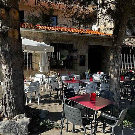 Hotel Restaurante Rio Cuervo Vega del Cadorno Eksteriør bilde