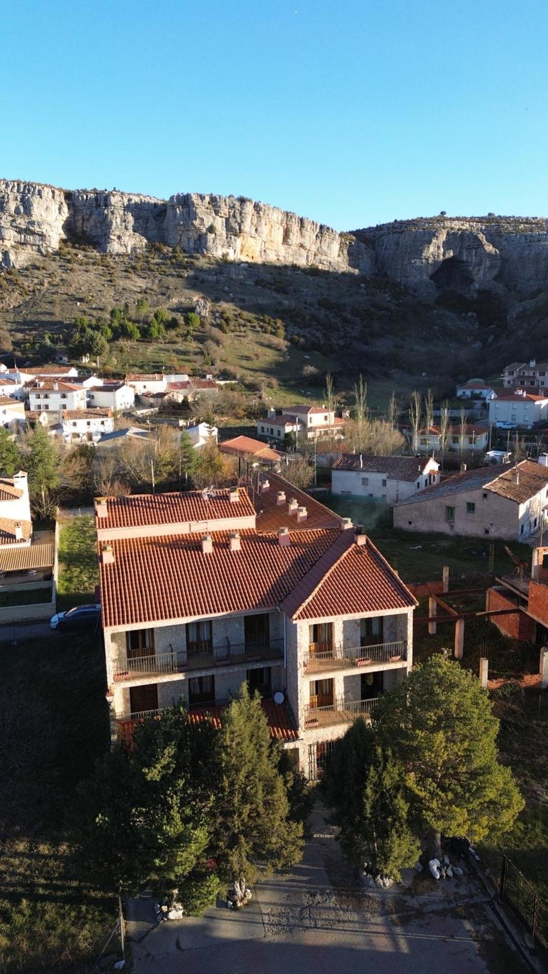 Hotel Restaurante Rio Cuervo Vega del Cadorno Eksteriør bilde
